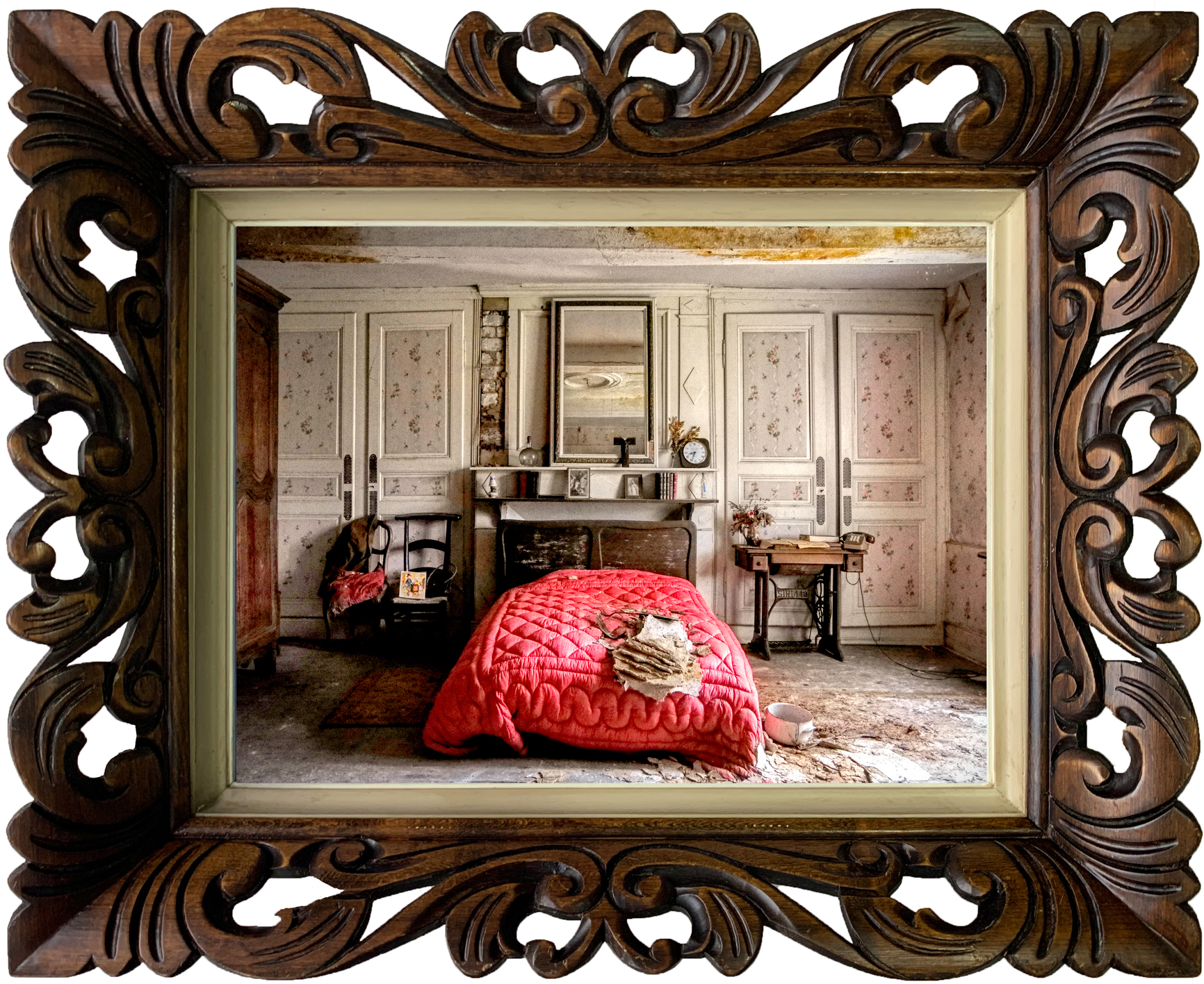 Verlaten woonhuis in Le Parcq, België met zichtbare tekenen van verval en vergane glorie.